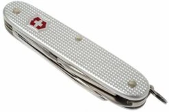 Victorinox Farmer -Knives Low Price VT 8241 26 04 victorinox farmer vt 8241 26 d4