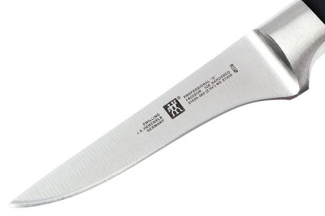 Zwilling J.A. Henckels Professional "S" Paring Knife 6 Cm (2,75") 2 Zwilling J.A. Henckels Professional "S" Paring Knife 6 Cm (2,75") - Image 2